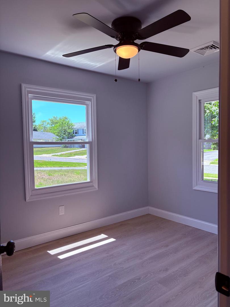 20 Miniature Ln Property Photo 12