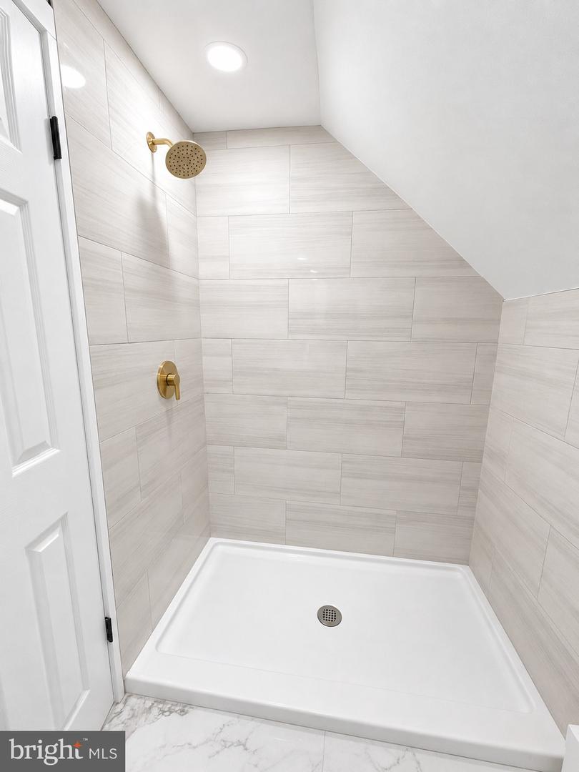 9 Bonnie Ln Property Photo 20