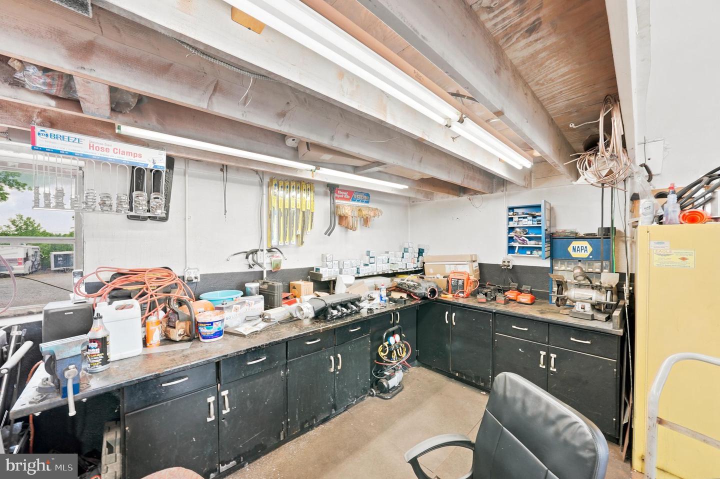 383 Juliustown Rd Property Photo 17