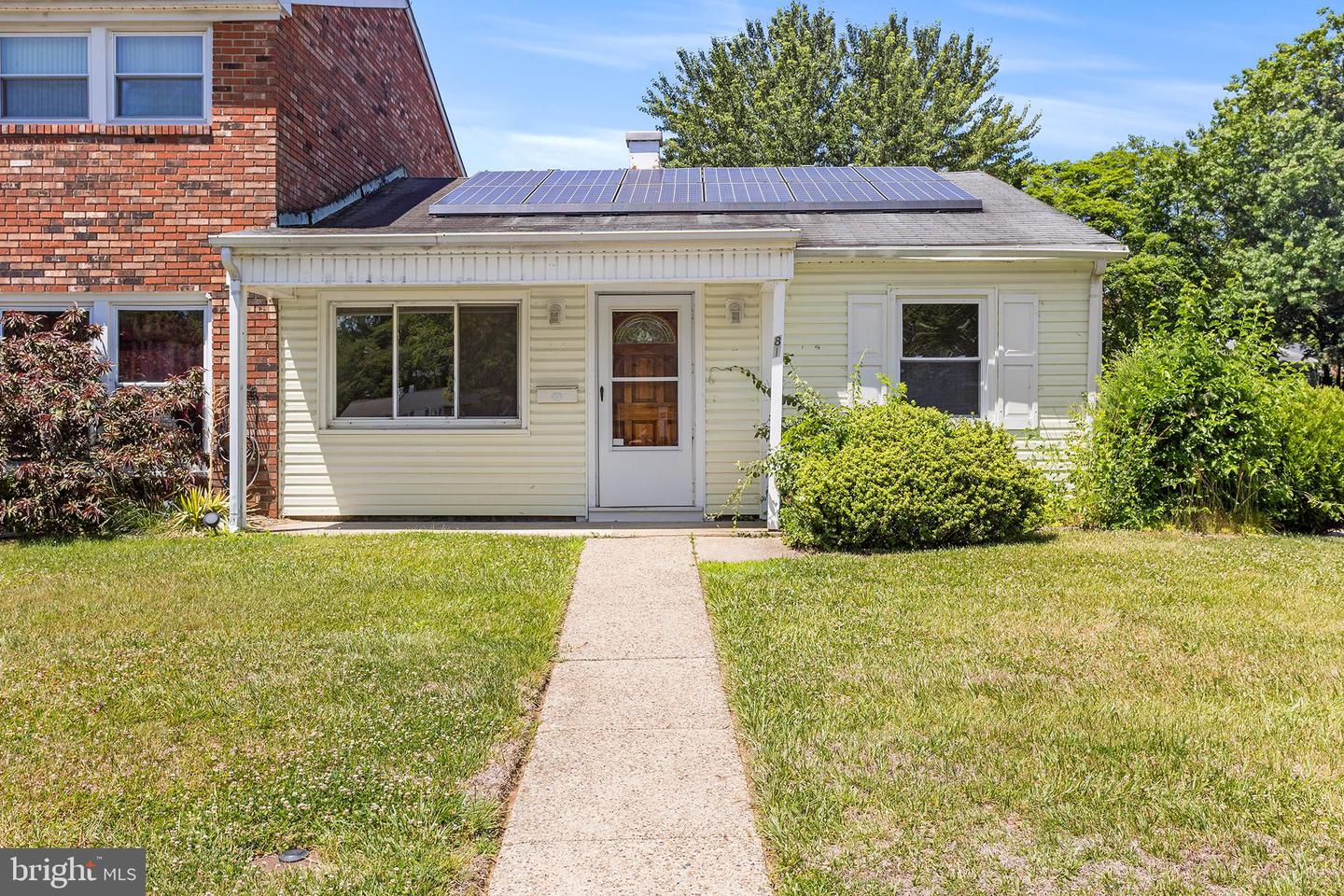 81 Rockland Dr Property Photo 1