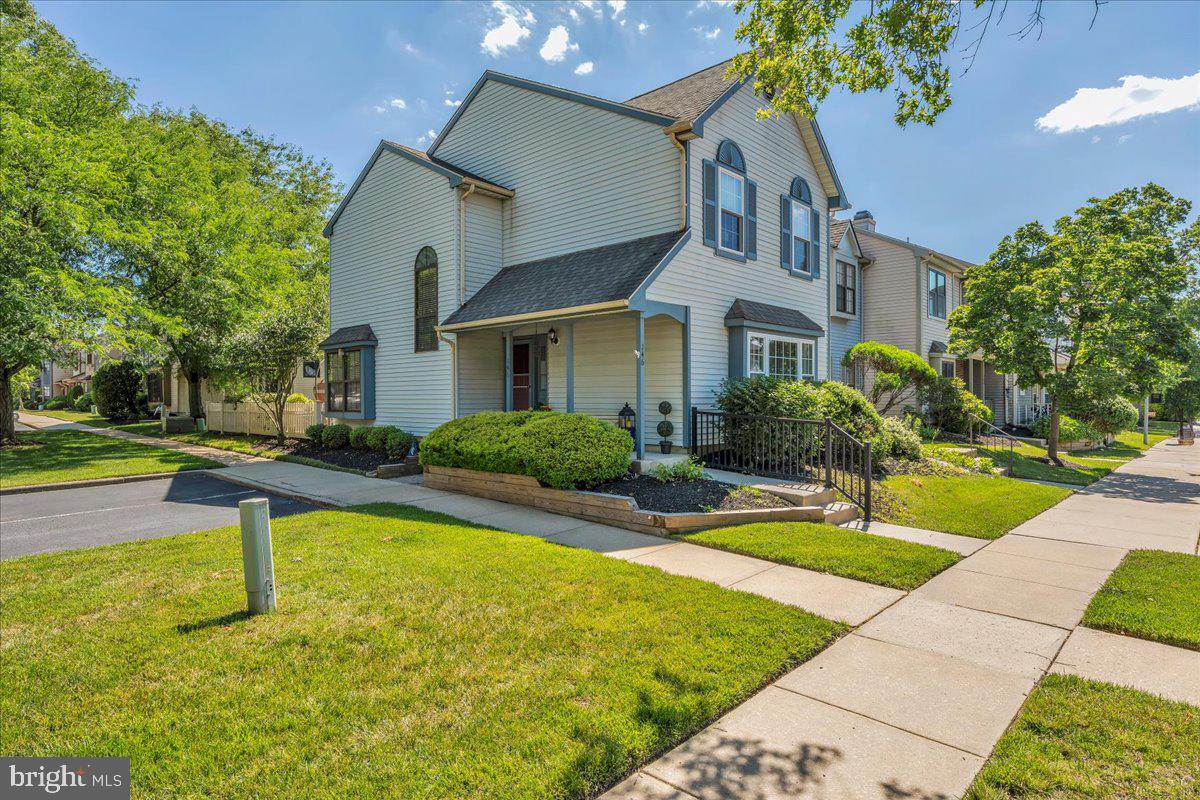 146 Crown Prince Dr Property Photo 1