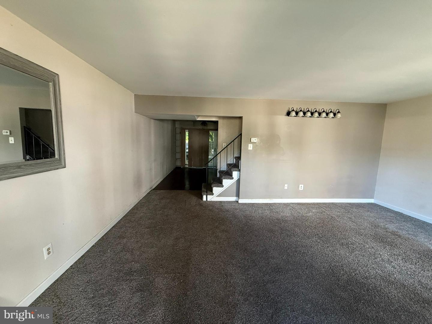 14 Ruscombe Ct Property Photo 5