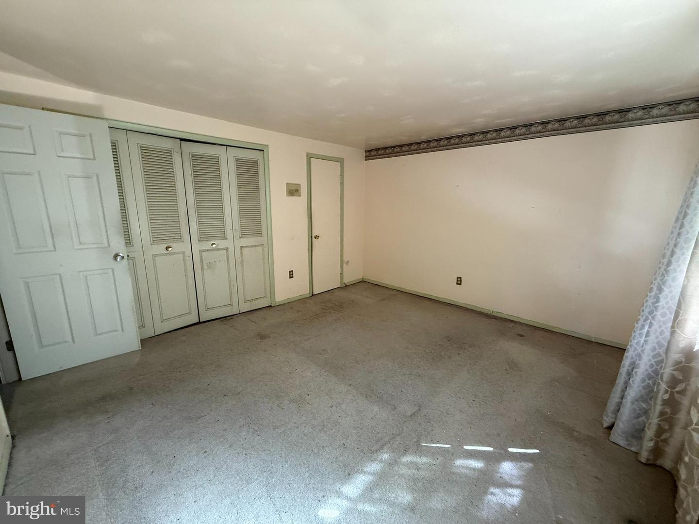 14 Ruscombe Ct Property Photo 16