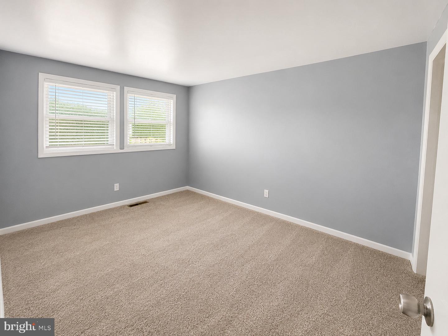 14 Ruscombe Ct Property Photo 18