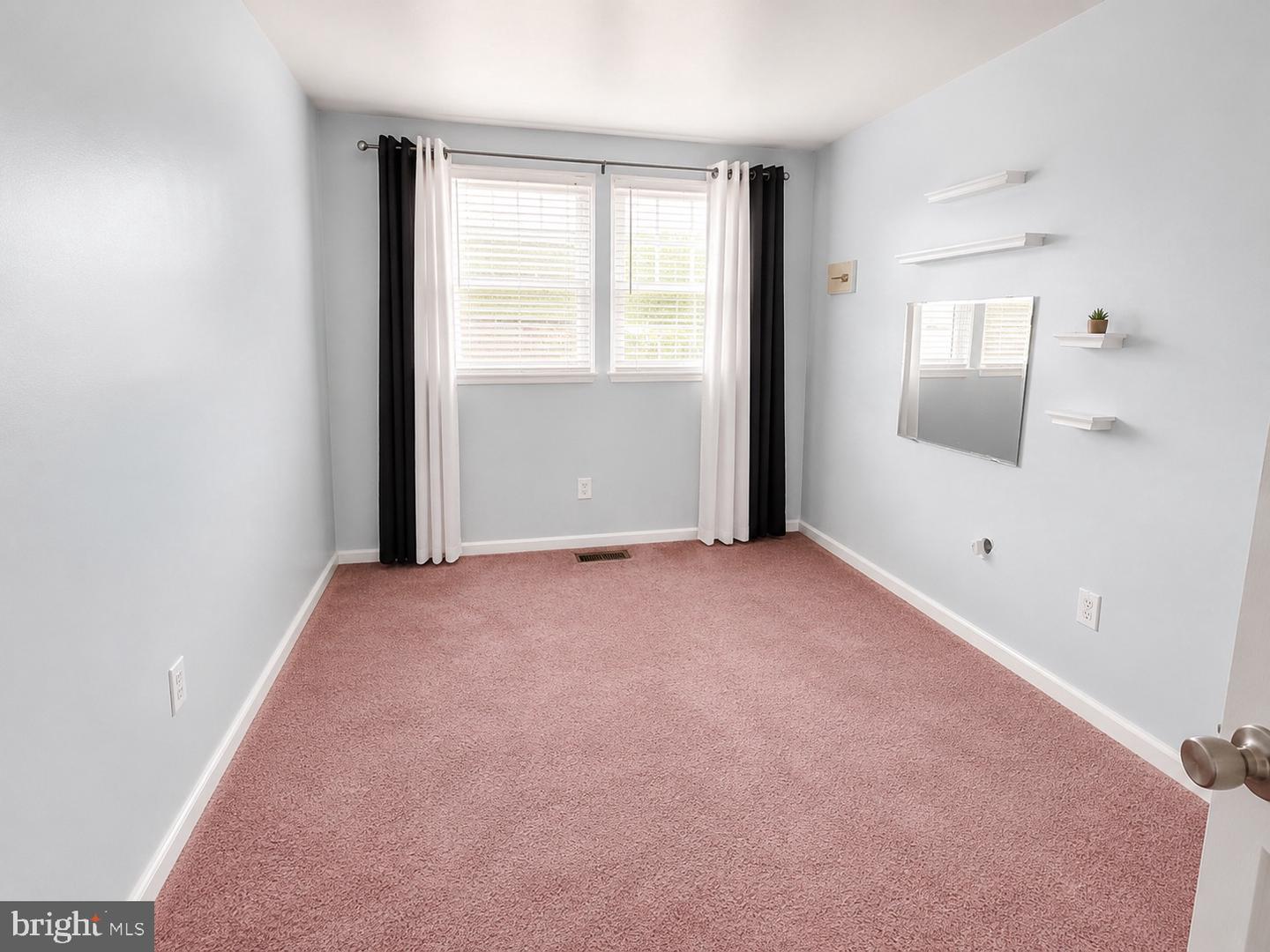 14 Ruscombe Ct Property Photo 21