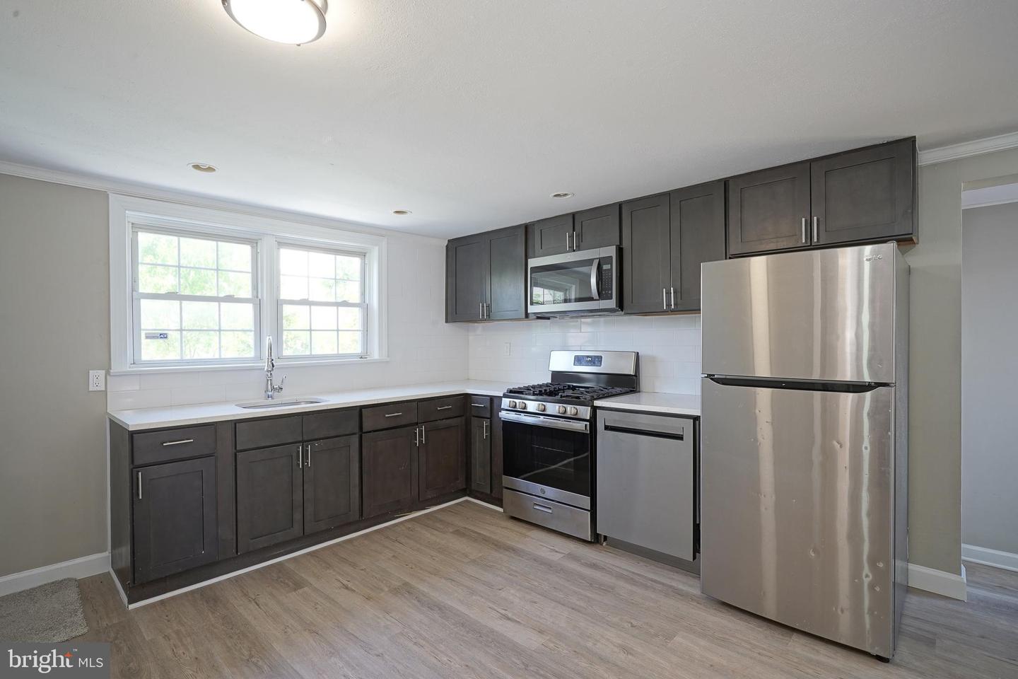 67 Webster St Property Photo 13