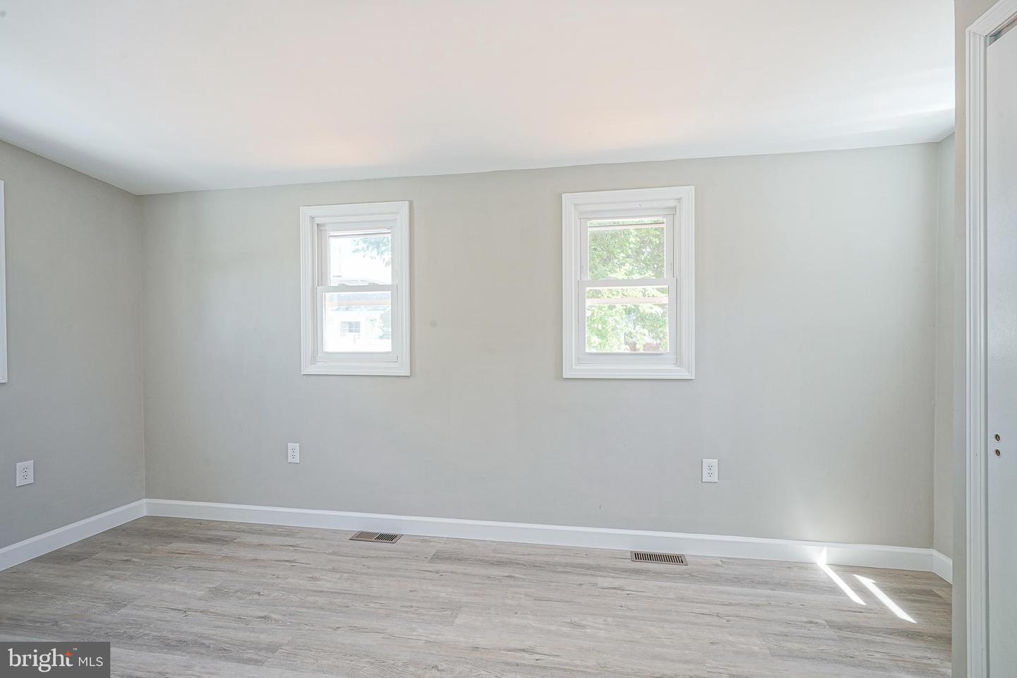67 Webster St Property Photo 20