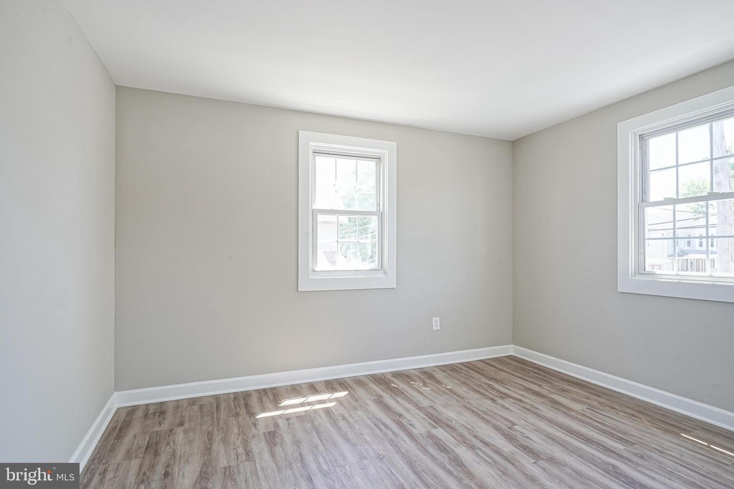 67 Webster St Property Photo 28