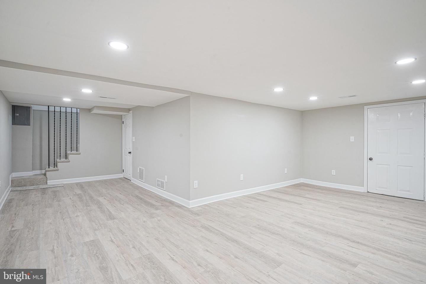 67 Webster St Property Photo 36