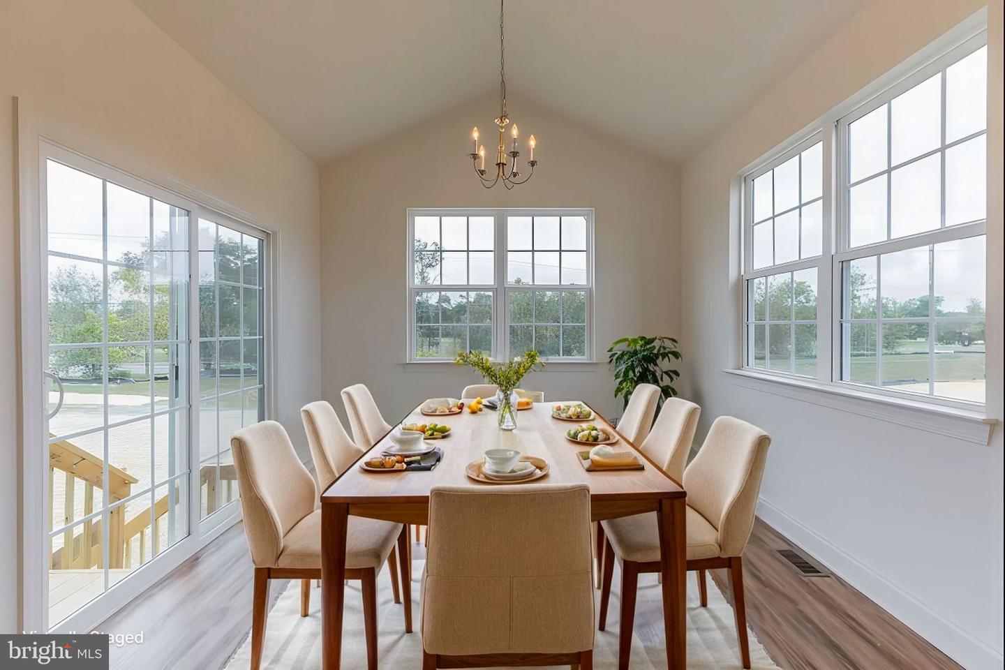 60 Knox Blvd Property Photo 15