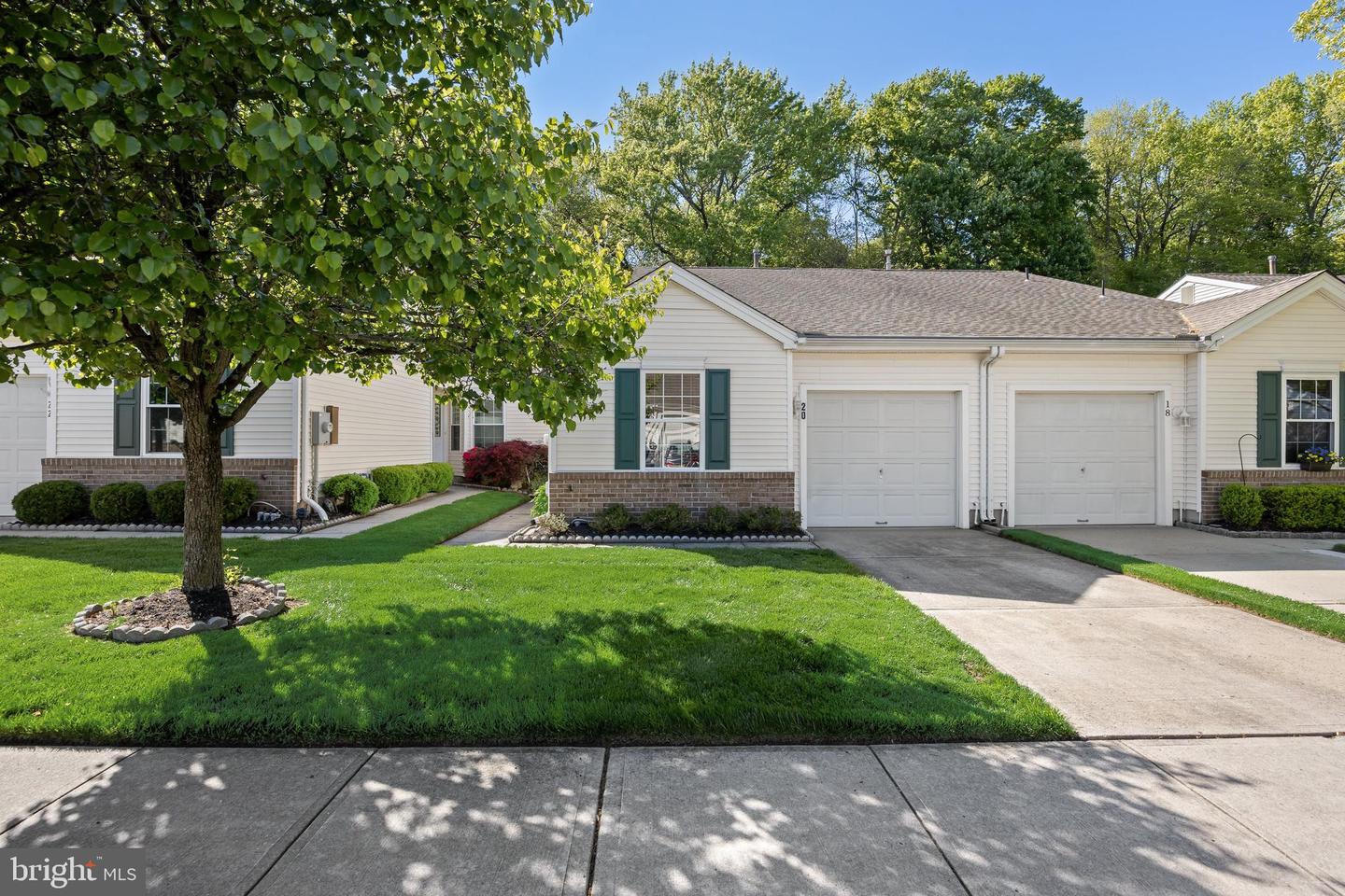 20 Peppergrass Dr N Property Photo 1