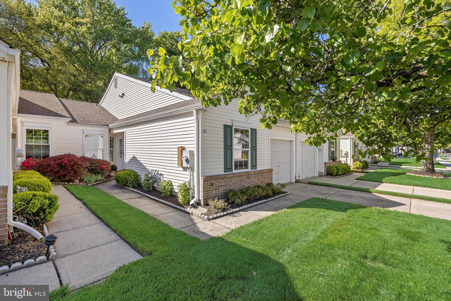 20 Peppergrass Dr N Property Photo 4