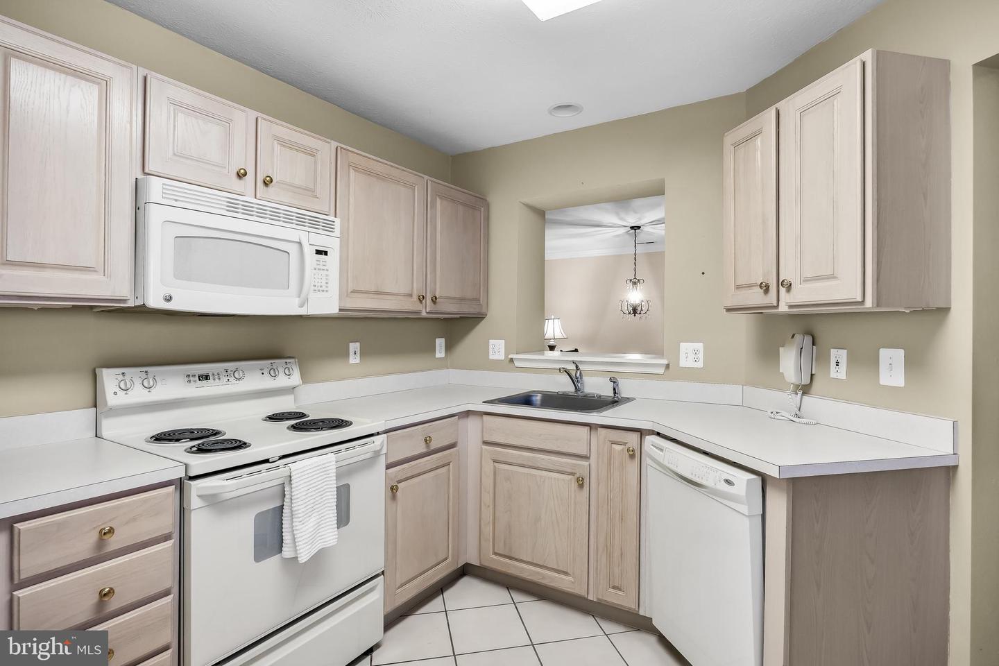 20 Peppergrass Dr N Property Photo 10