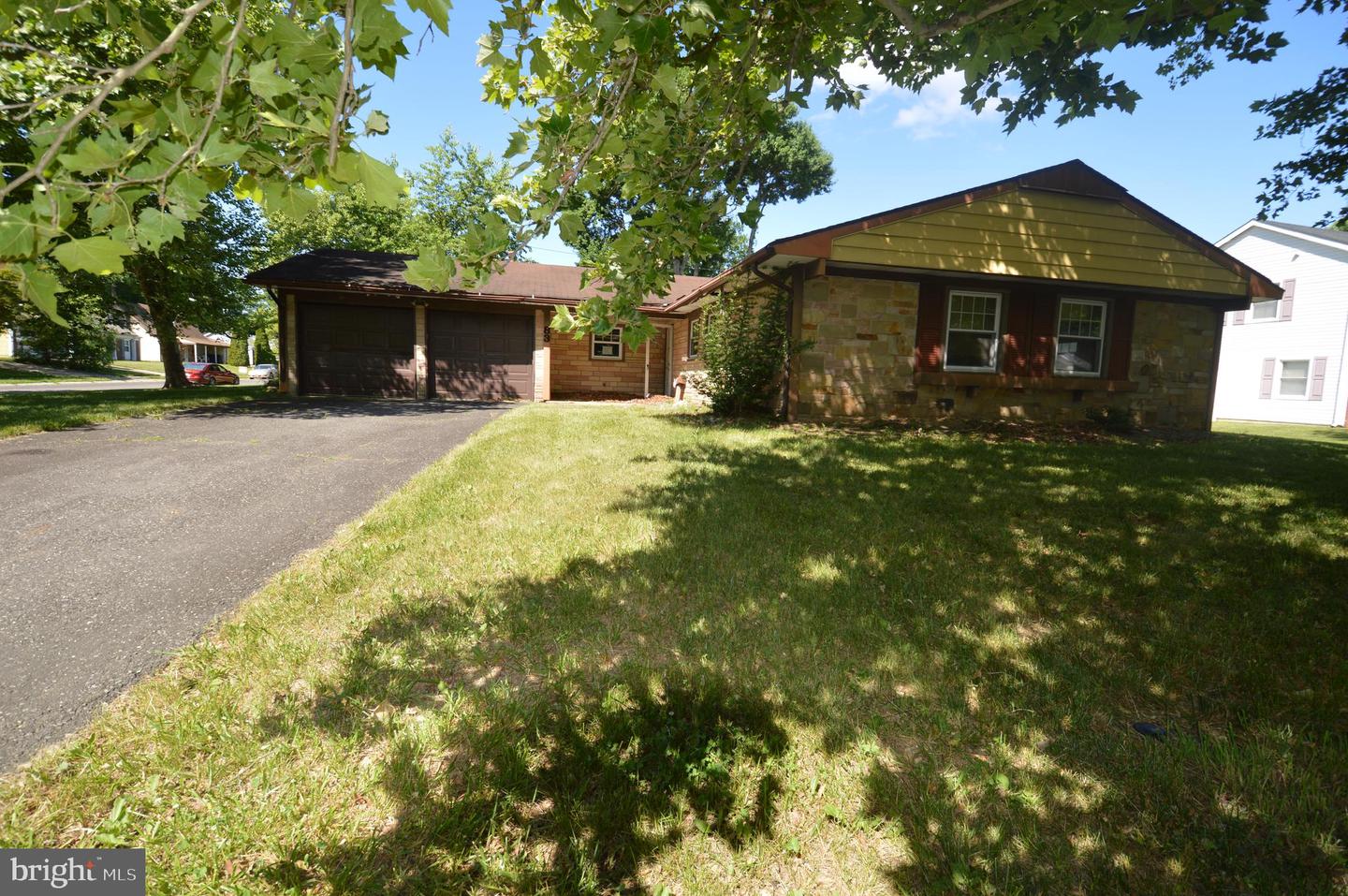 83 EASTBROOK LN Property Photo 1