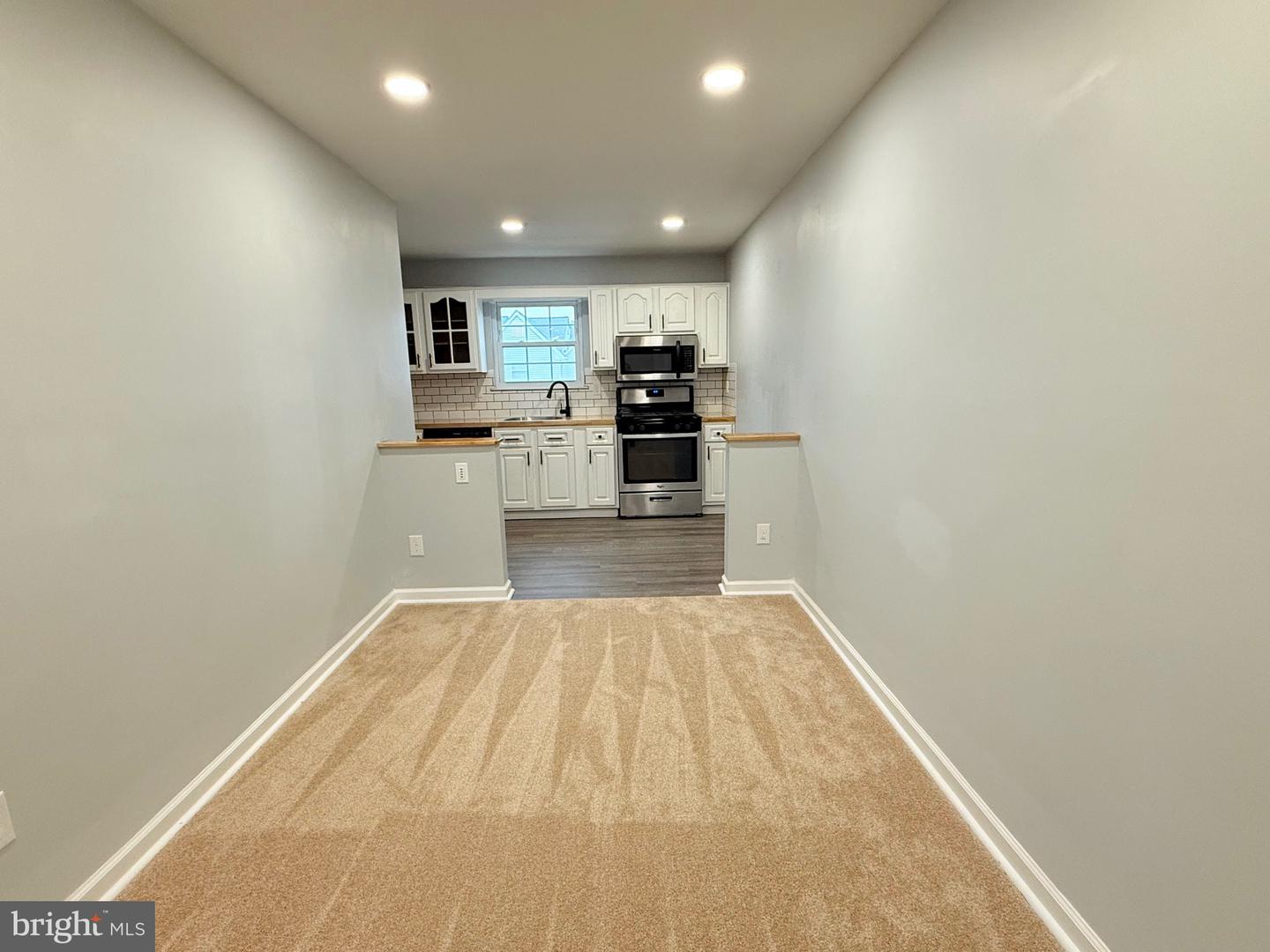 104 Sandstone Ct Property Photo 3