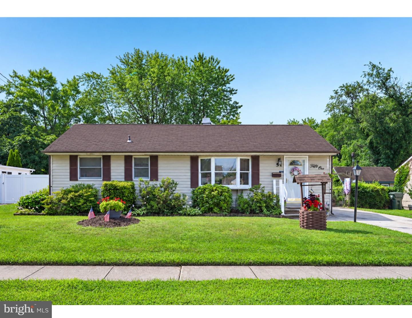 51 NASSAU RD