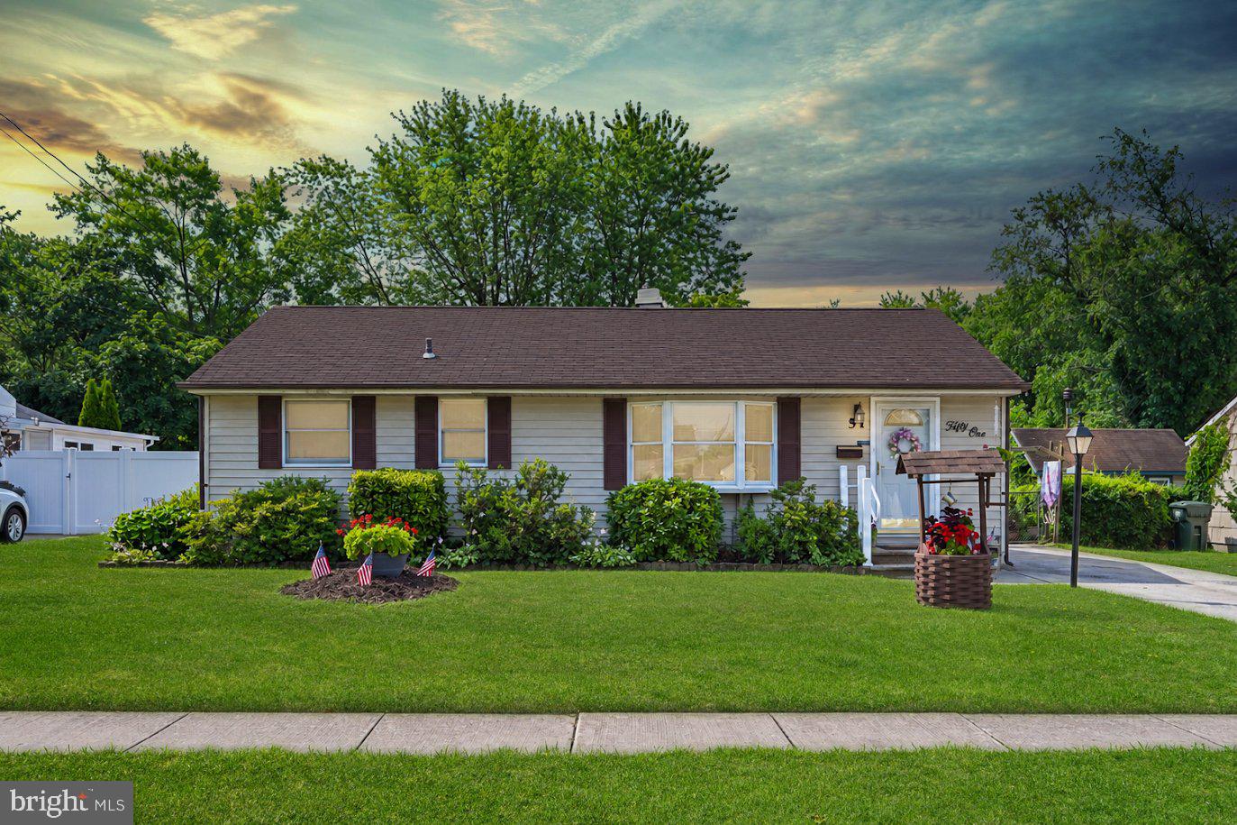 51 Nassau Rd Property Photo 1