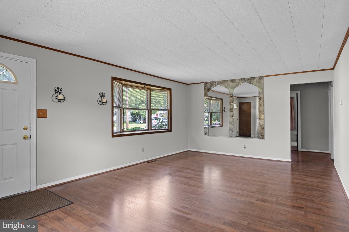 51 Nassau Rd Property Photo 5