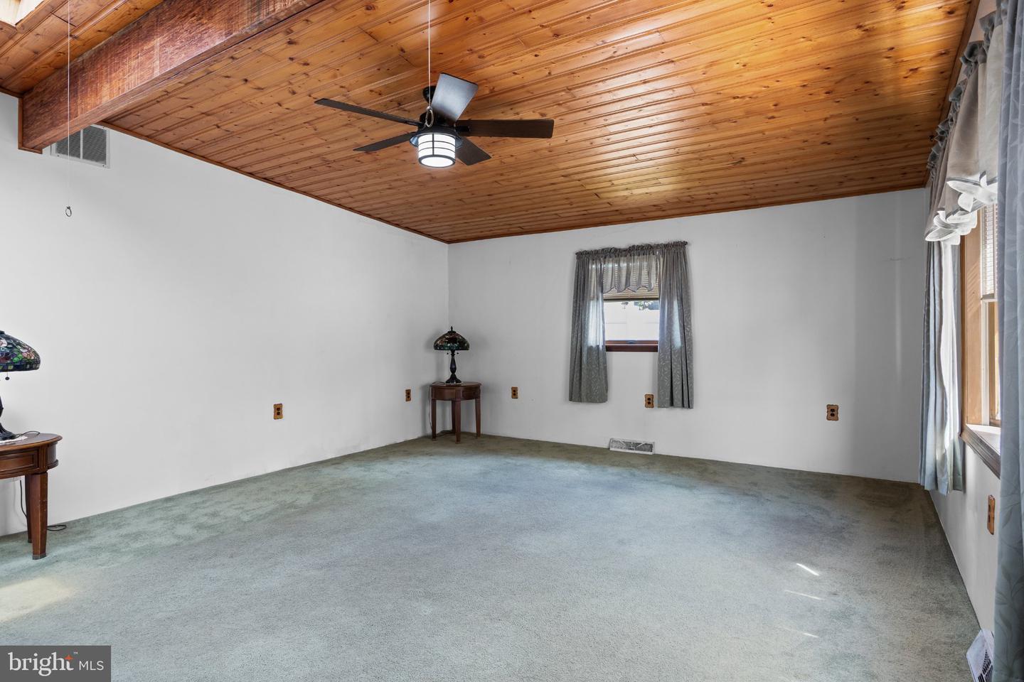 51 Nassau Rd Property Photo 11