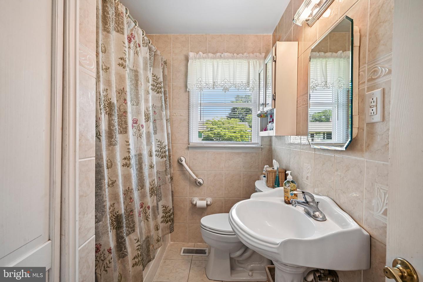 51 Nassau Rd Property Photo 16
