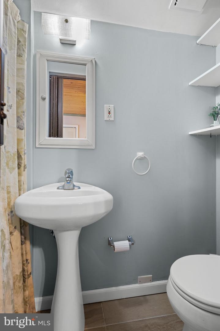 51 Nassau Rd Property Photo 24