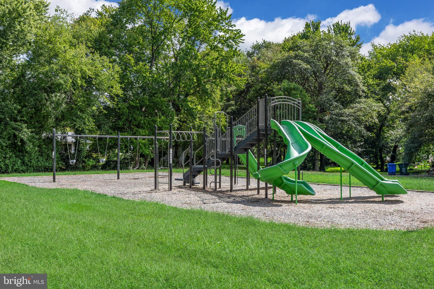 51 Nassau Rd Property Photo 39