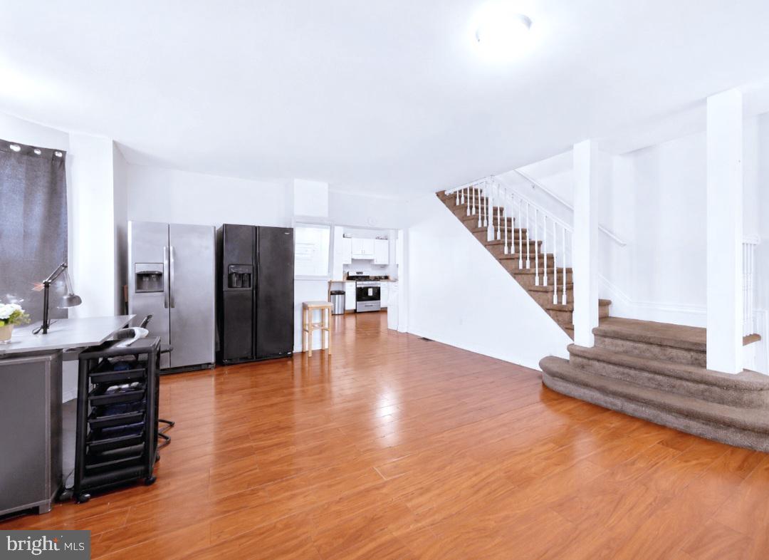 38 E Hancock St Property Photo 5