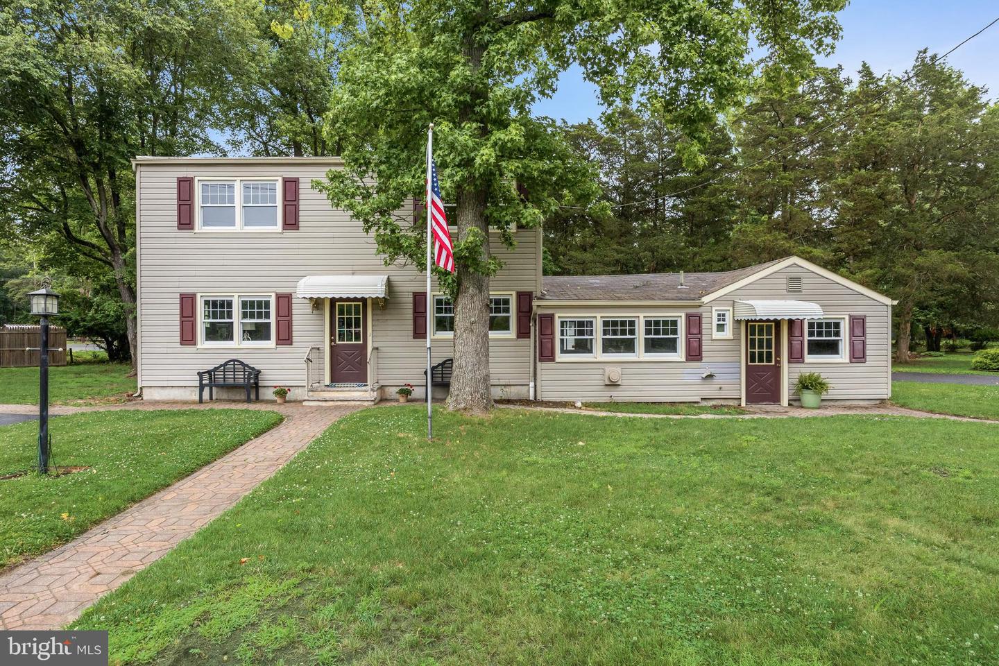 125 Iroquois Trl Property Photo 1