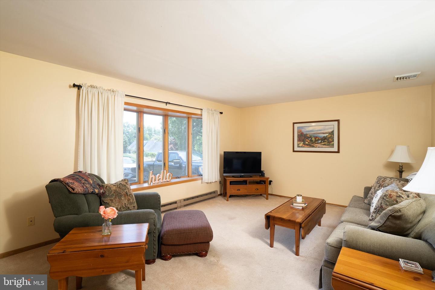 6 Eleanor Dr Property Photo 4