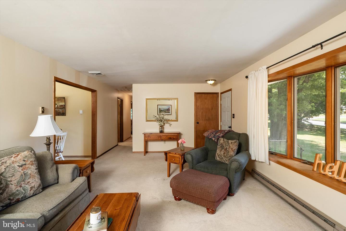6 Eleanor Dr Property Photo 5