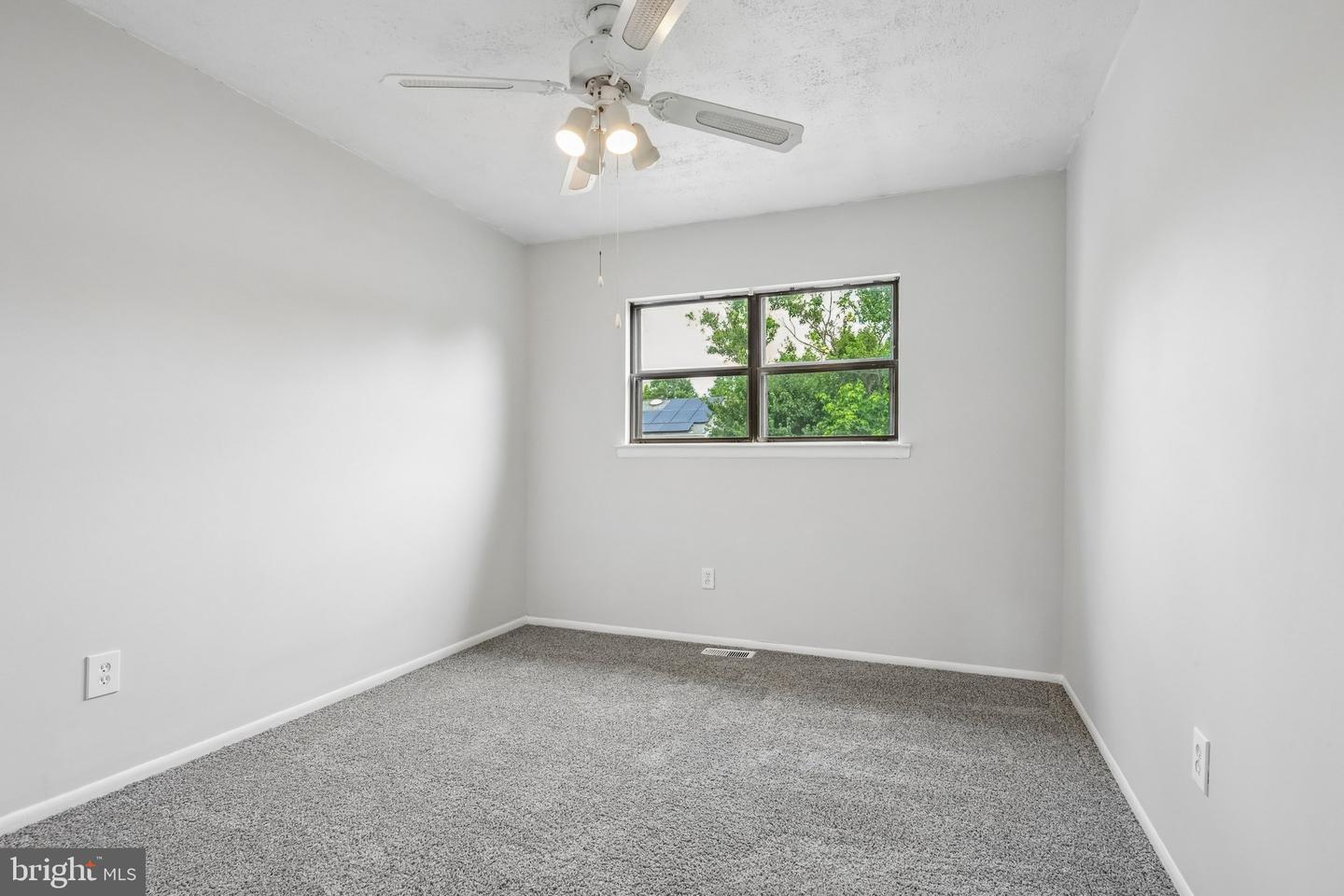 108 Mayfair Ln Property Photo 14