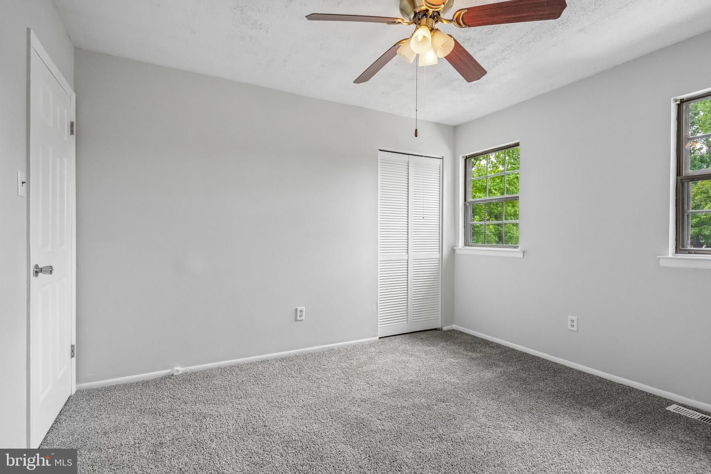 108 Mayfair Ln Property Photo 16