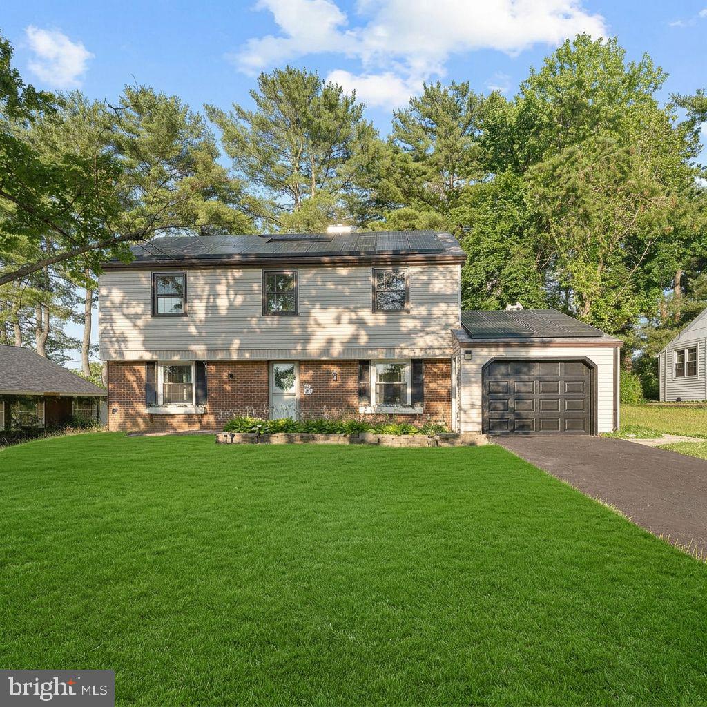 60 Pinafore Ln Property Photo 1
