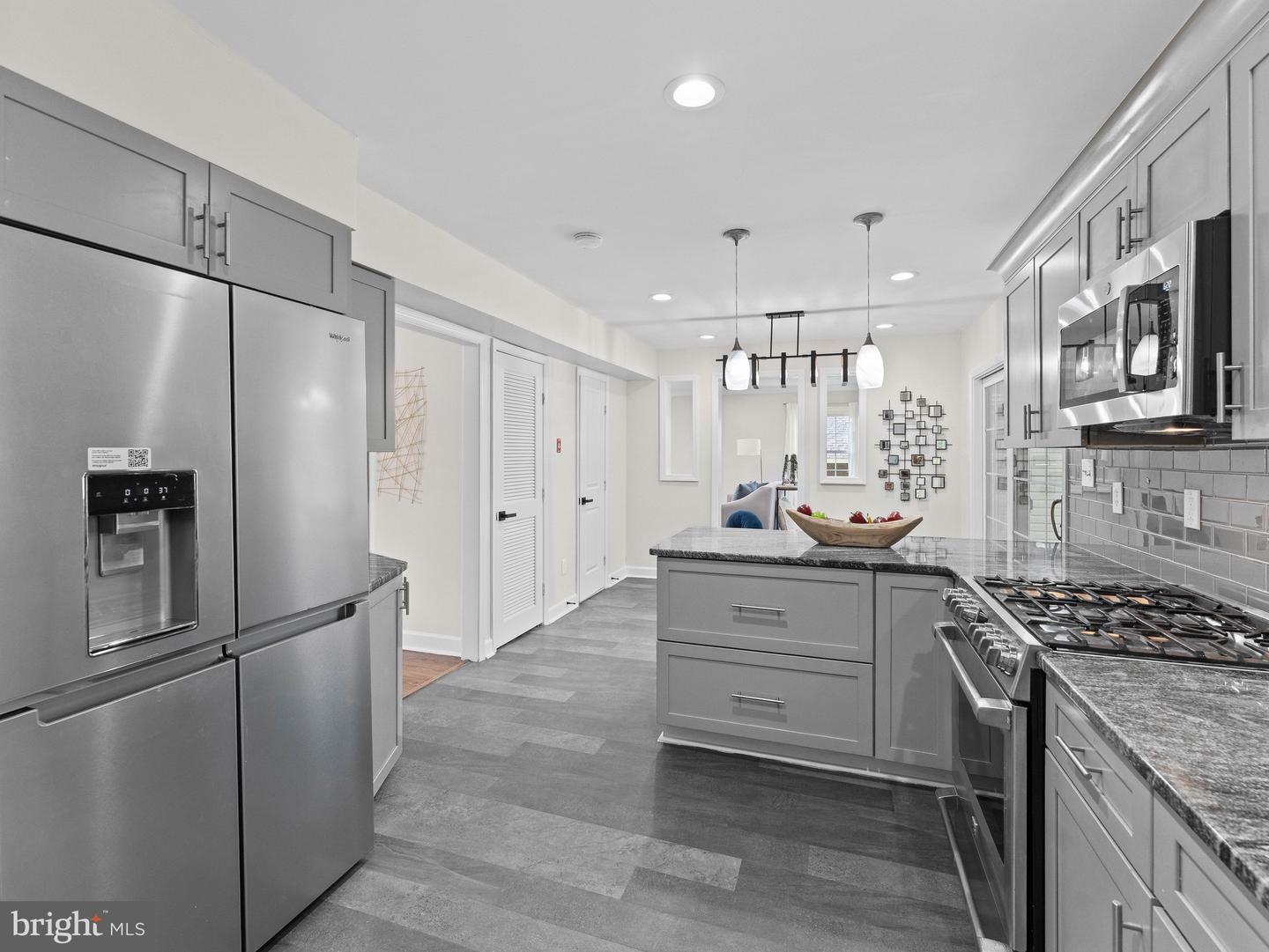 60 Pinafore Ln Property Photo 9