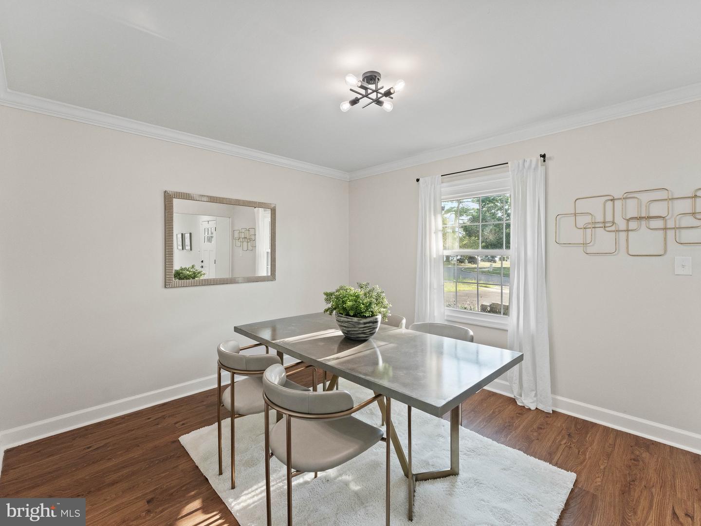 60 Pinafore Ln Property Photo 12
