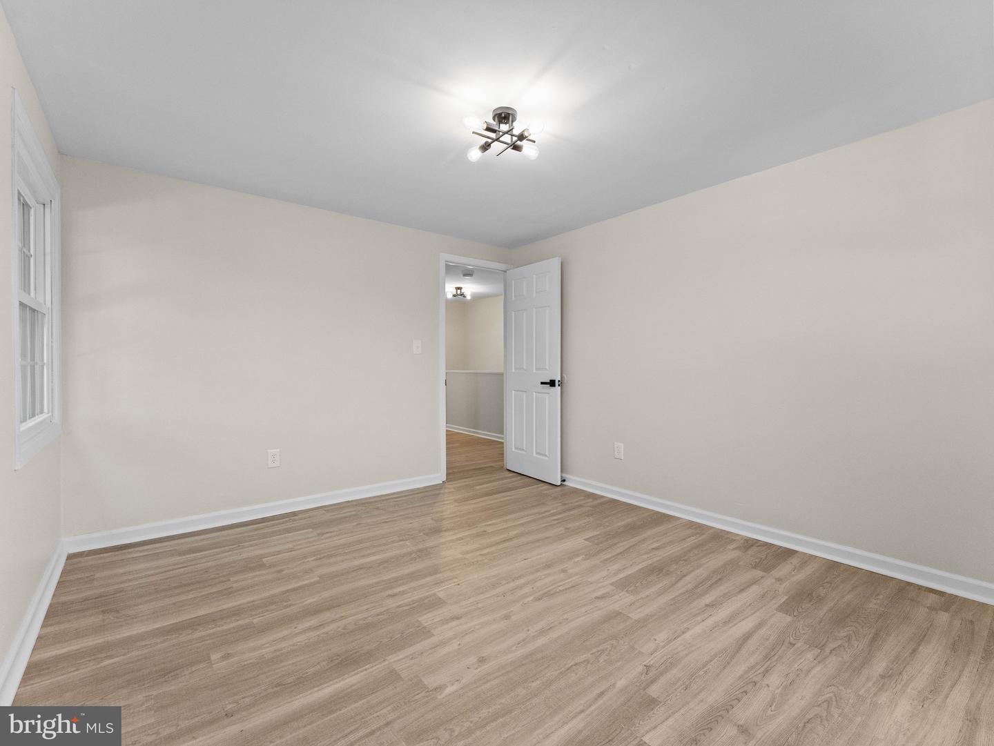 60 Pinafore Ln Property Photo 23