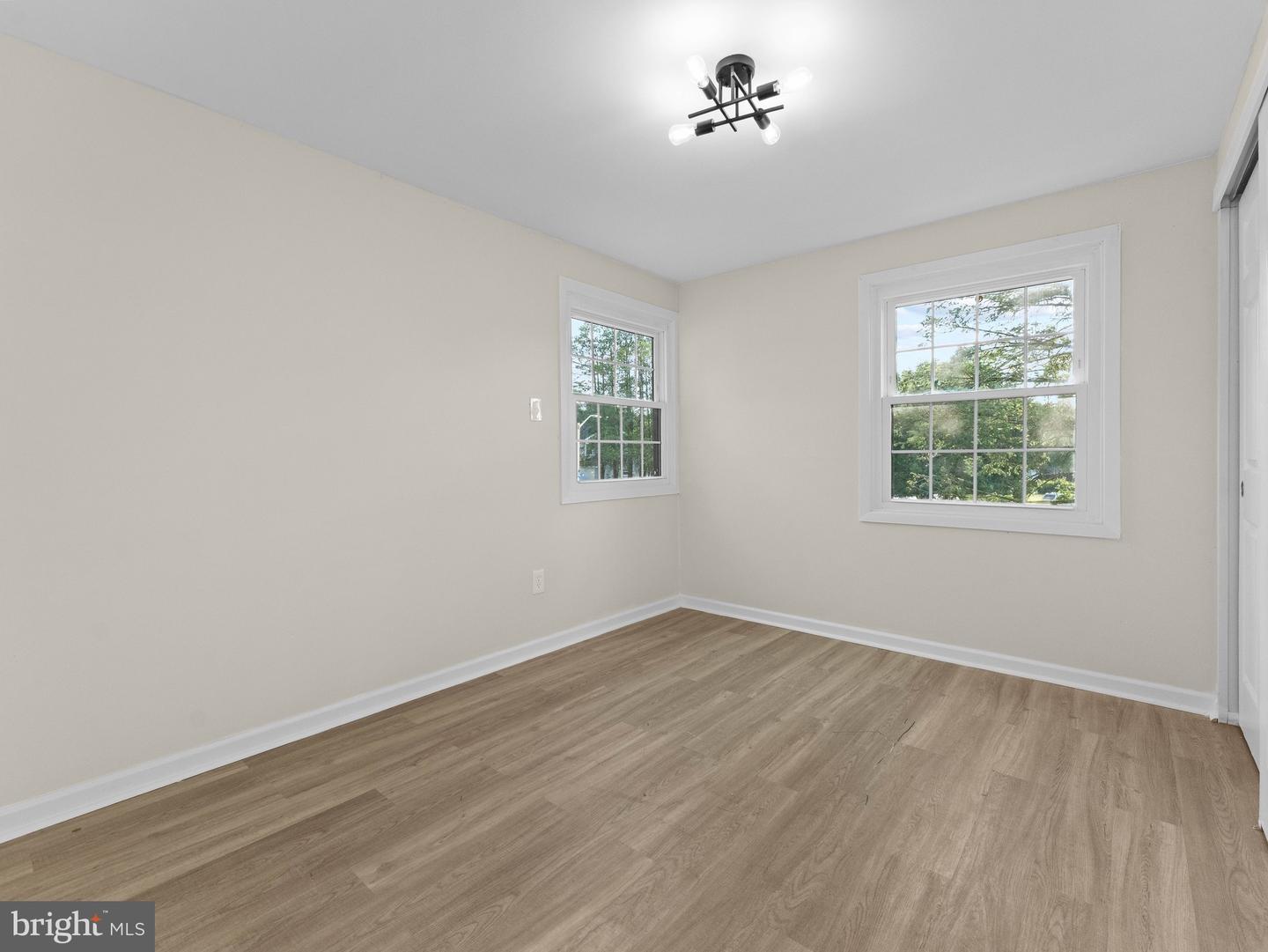 60 Pinafore Ln Property Photo 24