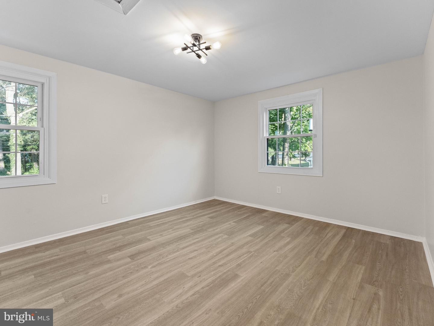 60 Pinafore Ln Property Photo 25