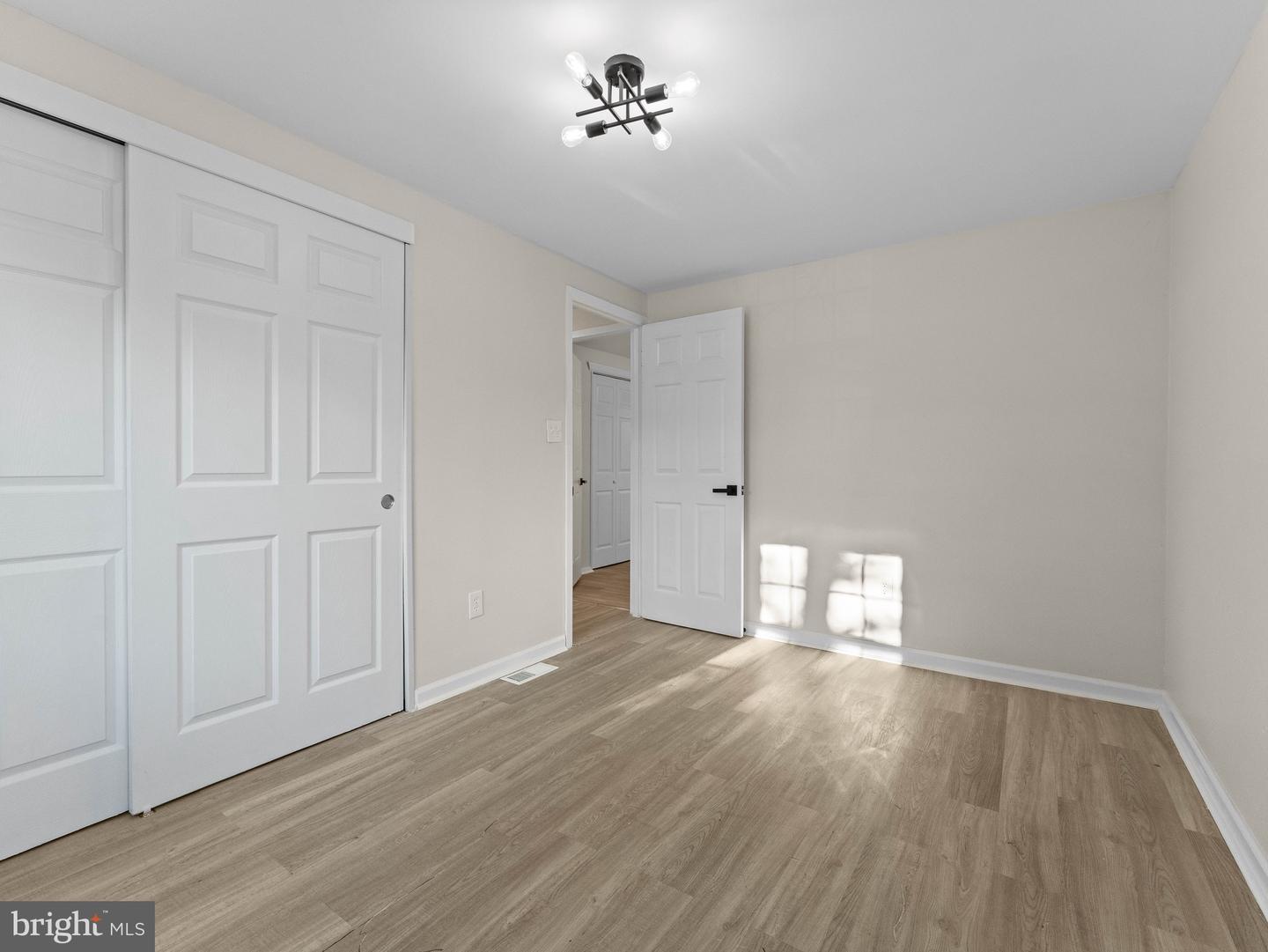 60 Pinafore Ln Property Photo 30