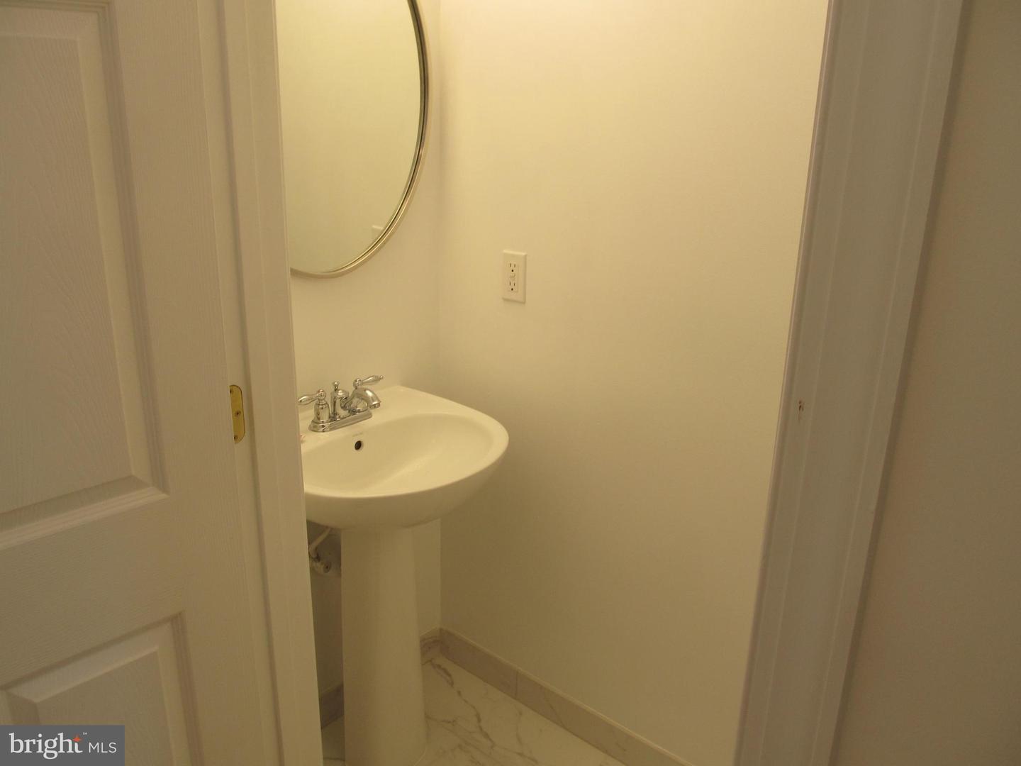 36 River Ln Property Photo 3
