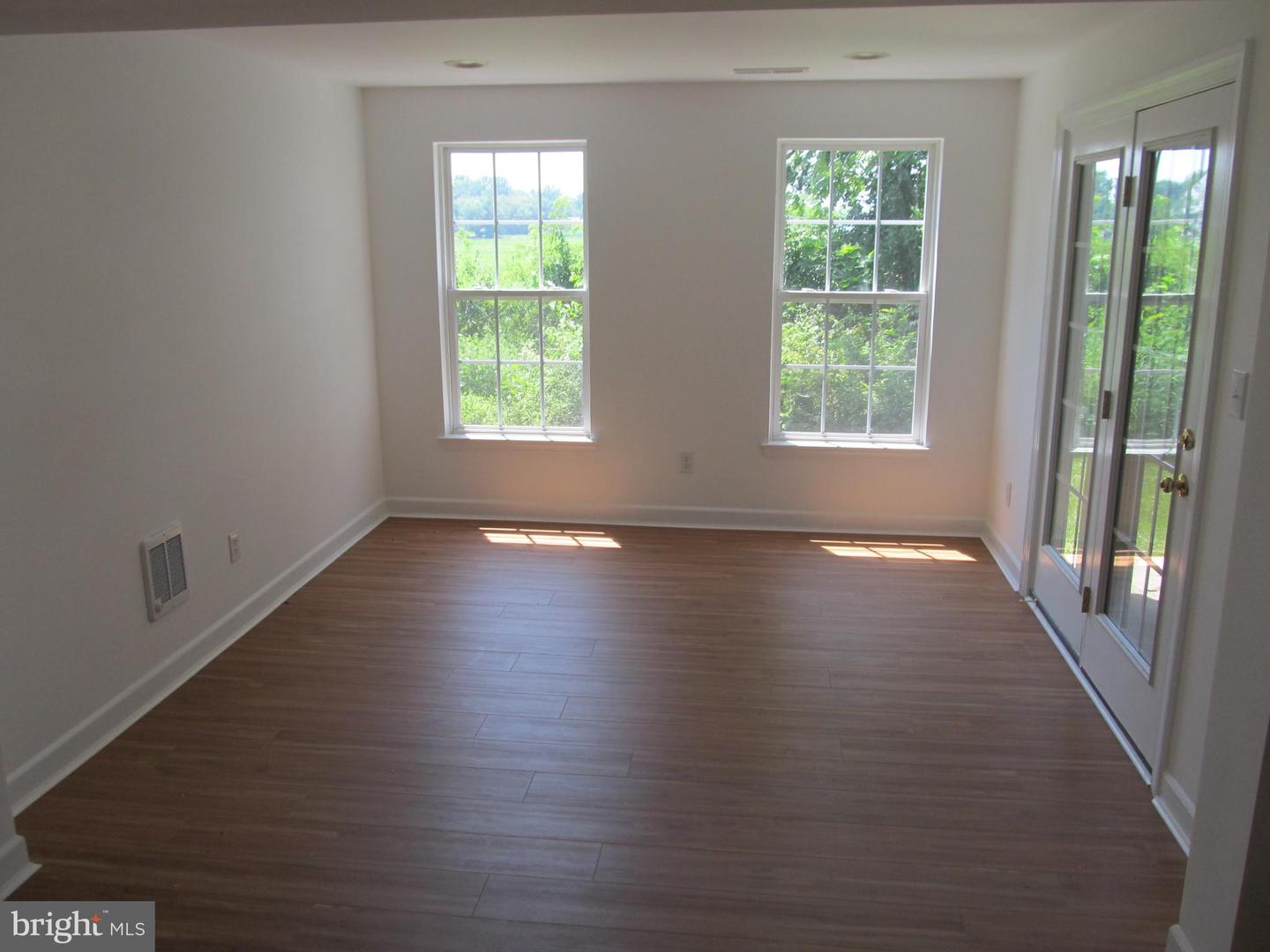 36 River Ln Property Photo 8