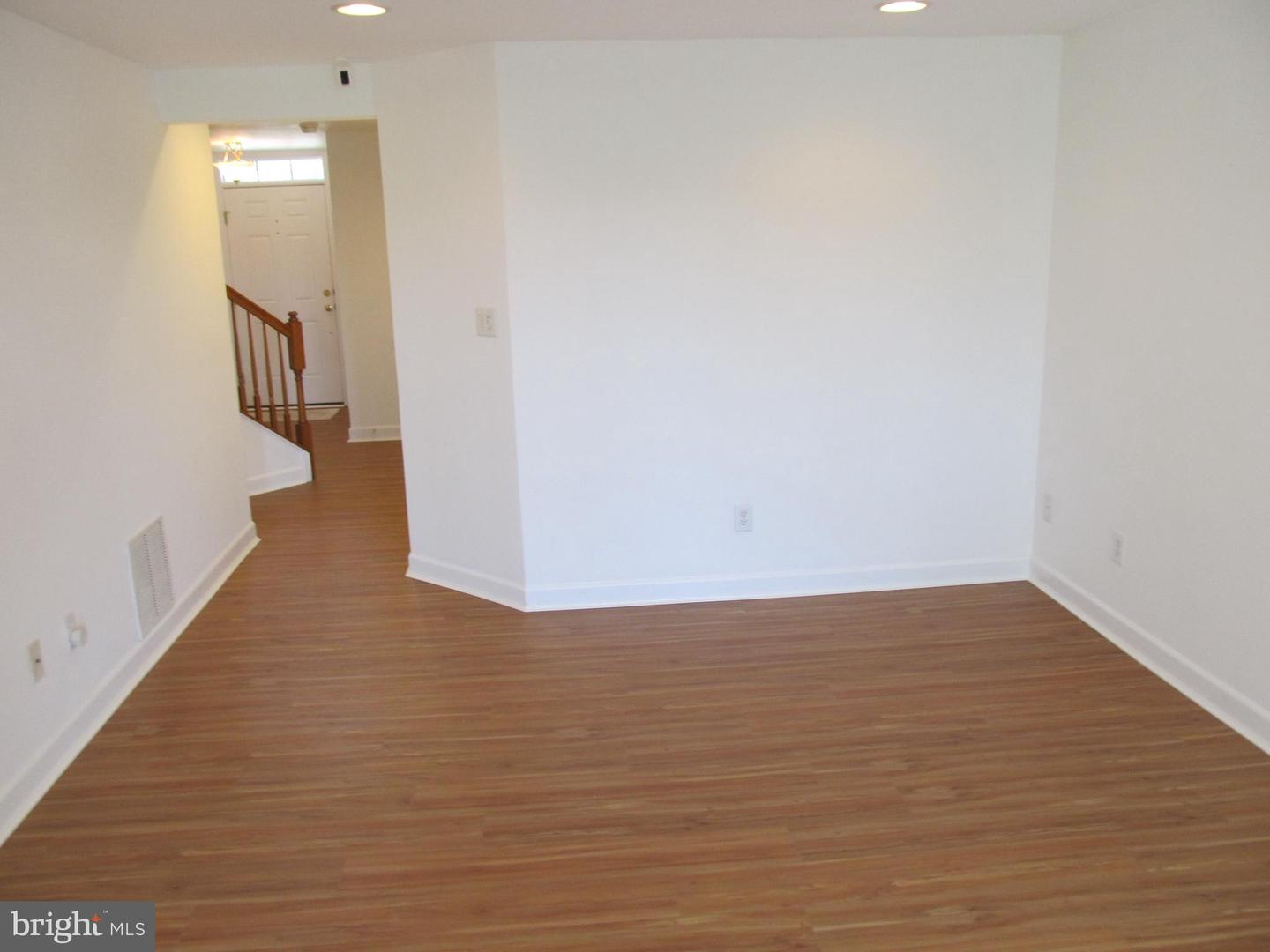 36 River Ln Property Photo 9