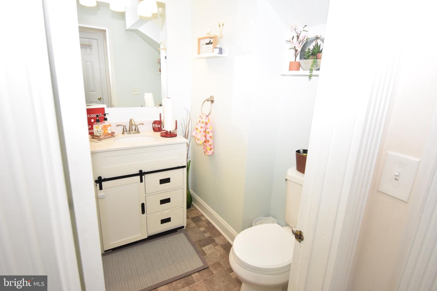 563 Uhler Ave Property Photo 17