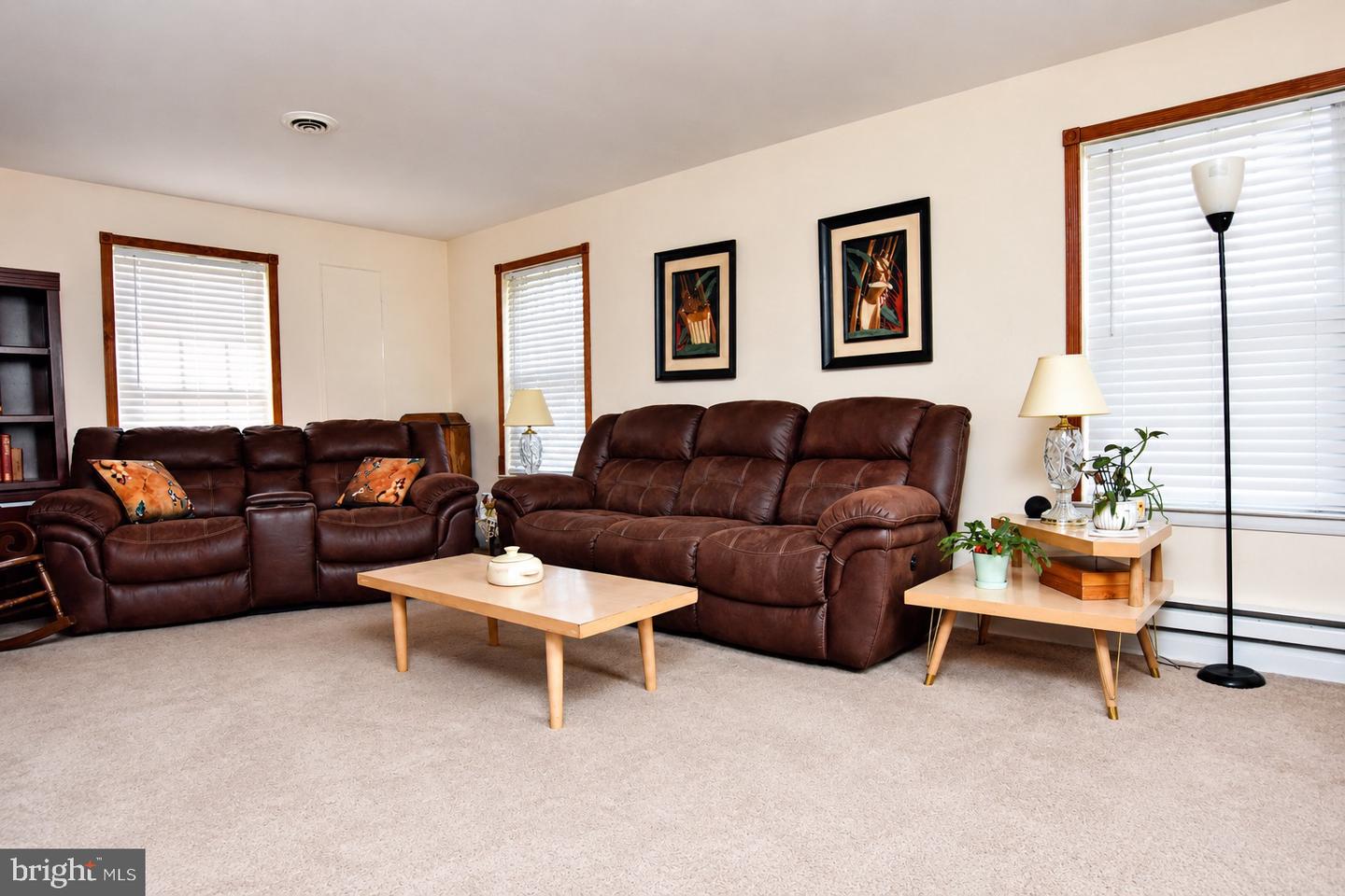 3 Andover Ct Property Photo 4