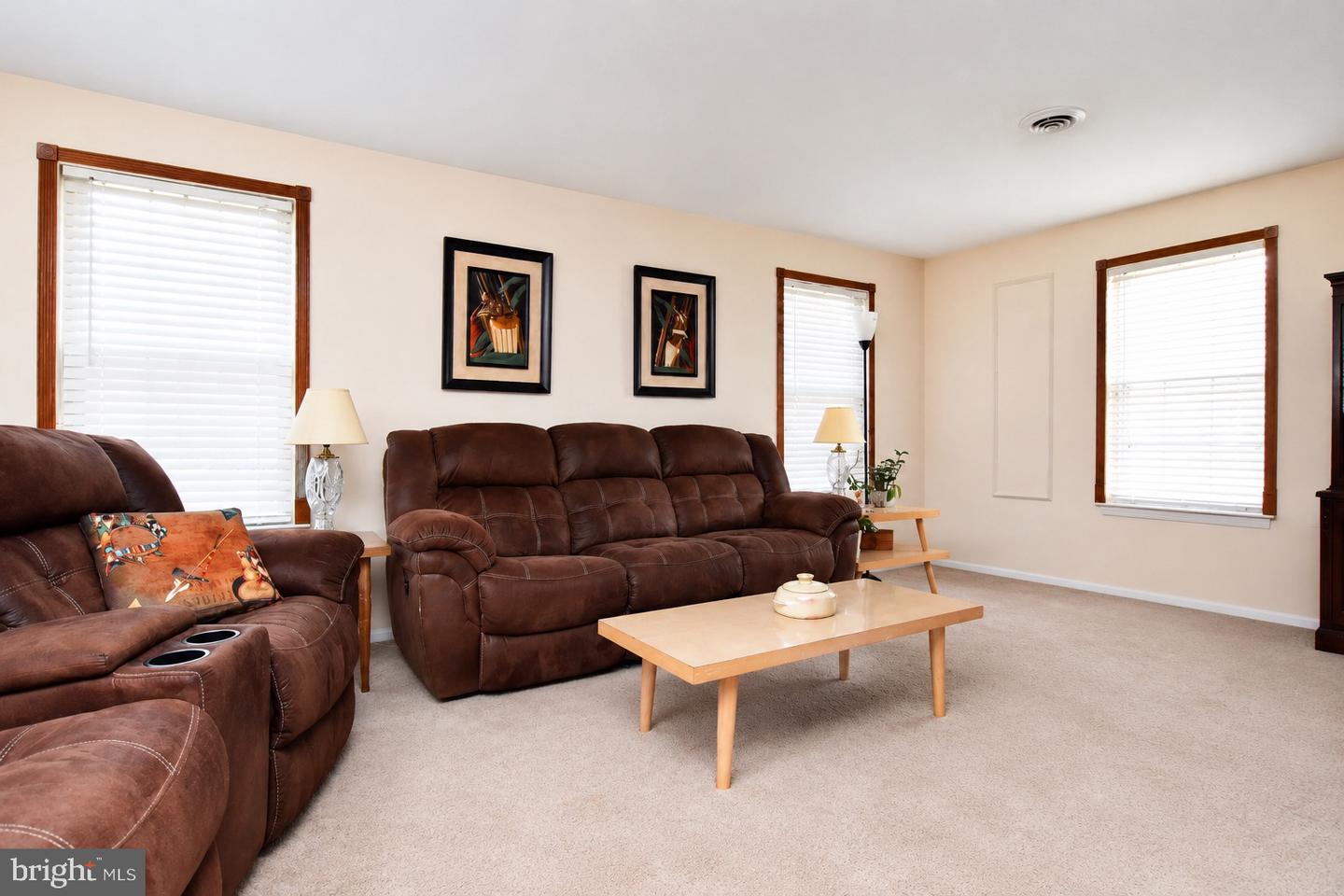 3 Andover Ct Property Photo 5