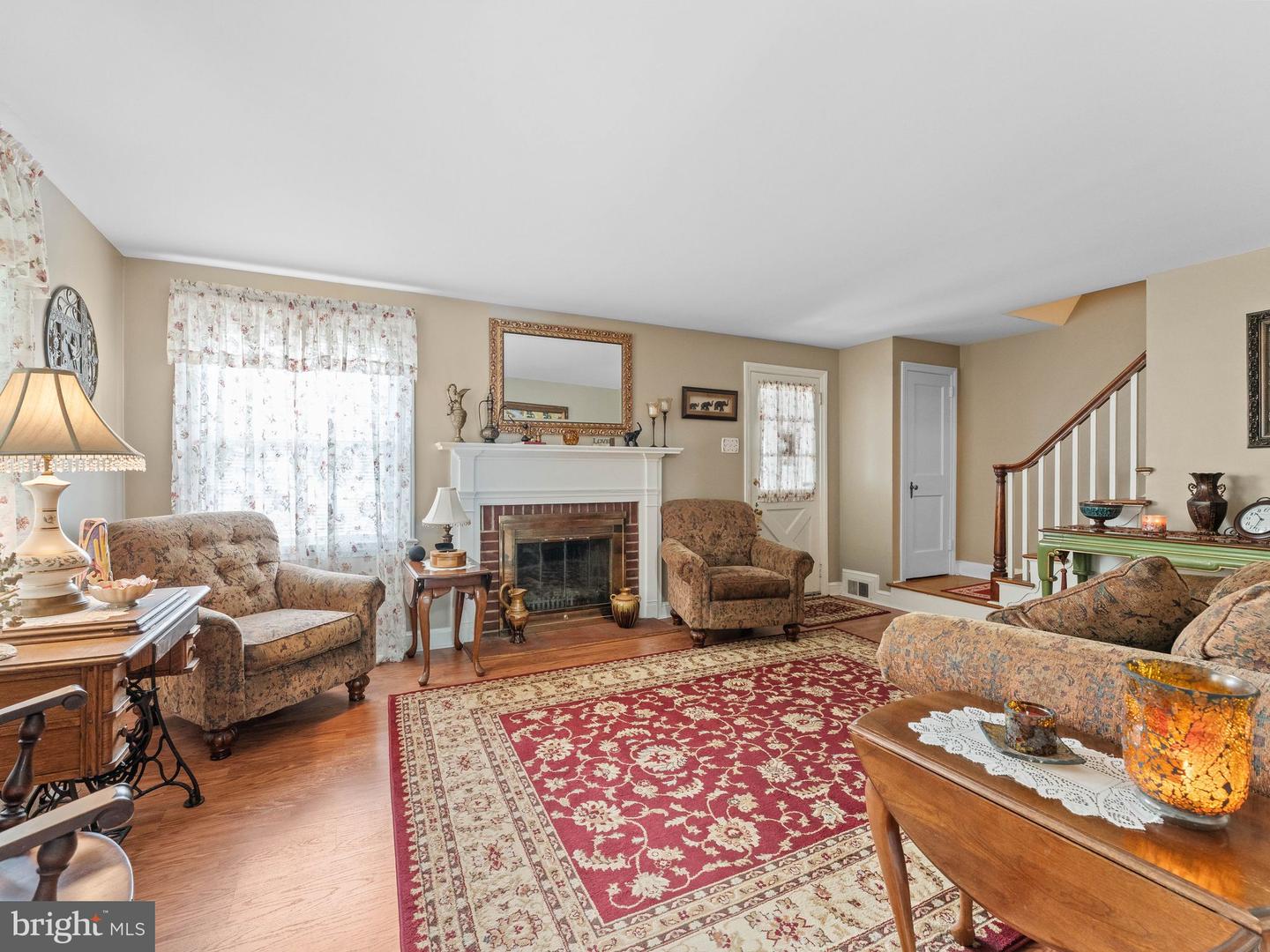 52 Devon Rd Property Photo 6