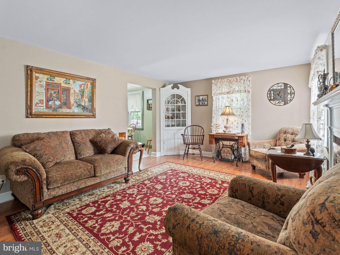 52 Devon Rd Property Photo 7