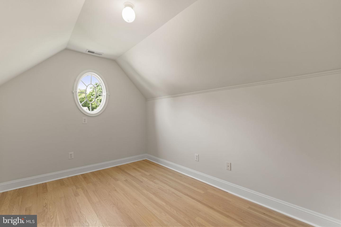35 Stanwyck Rd Property Photo 36
