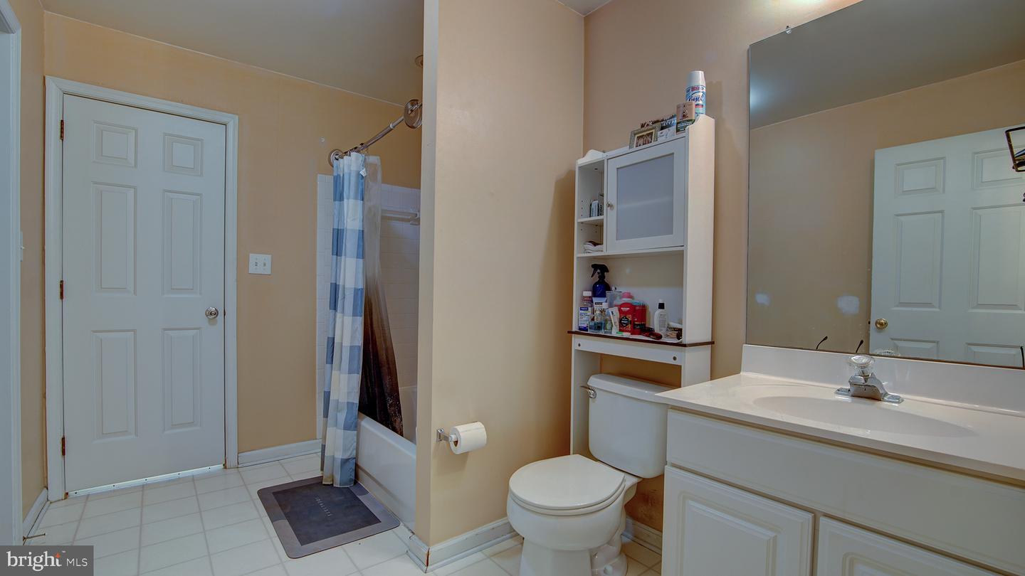 24 Foxchase Dr Property Photo 34