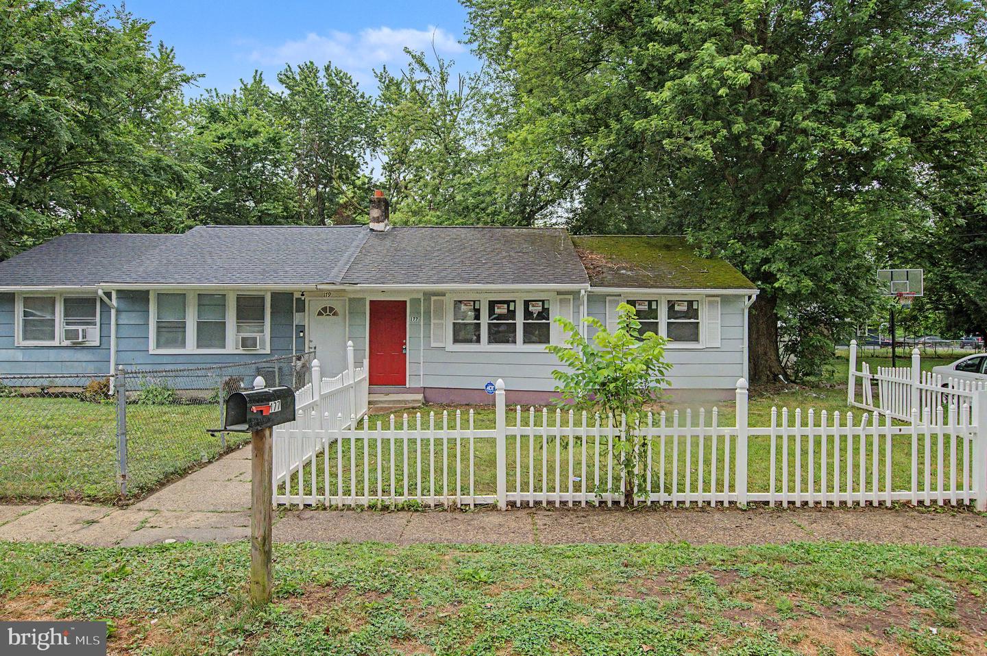 177 Kinsley Road Property Photo 1